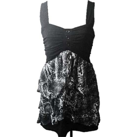 Rue21 Dresses & Skirts - Rue 21 Large ruffle dress